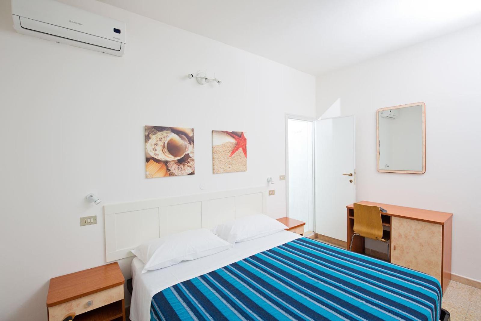 Hotel Helios 12/23