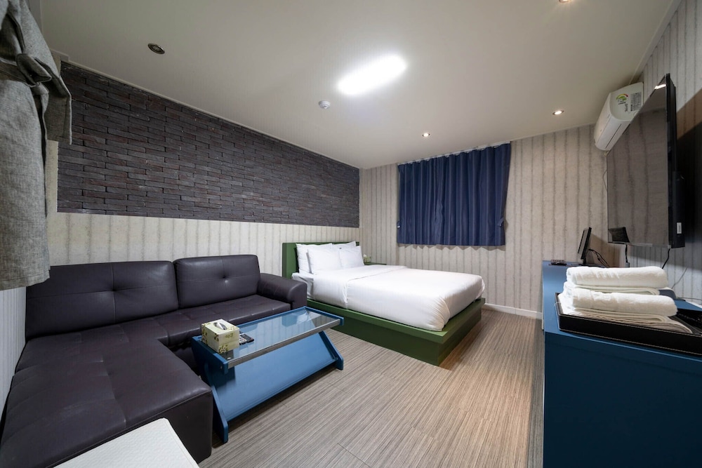 Galleria Hotel 18/50