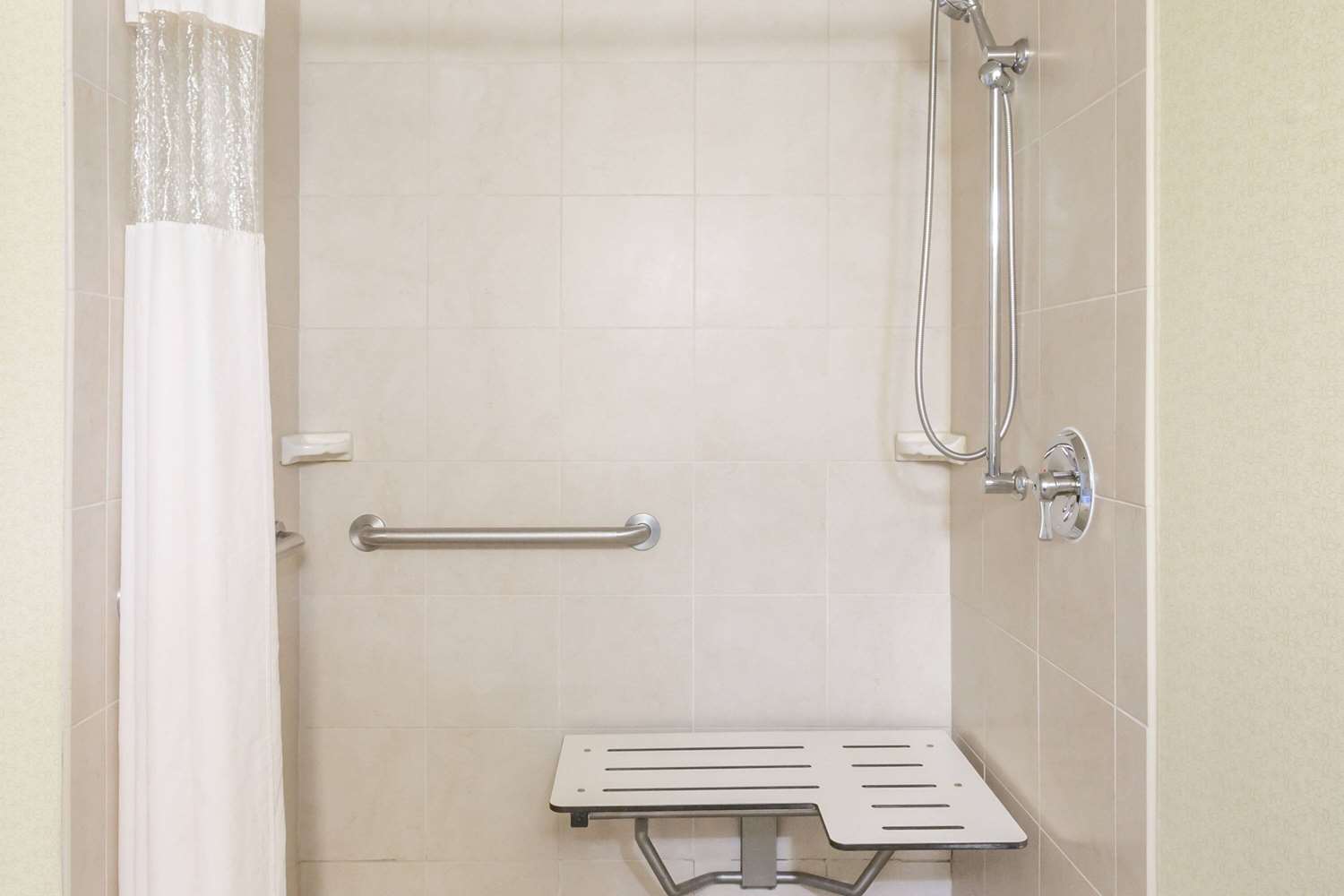 Wingate by Wyndham Richmond Short Pump 45/45