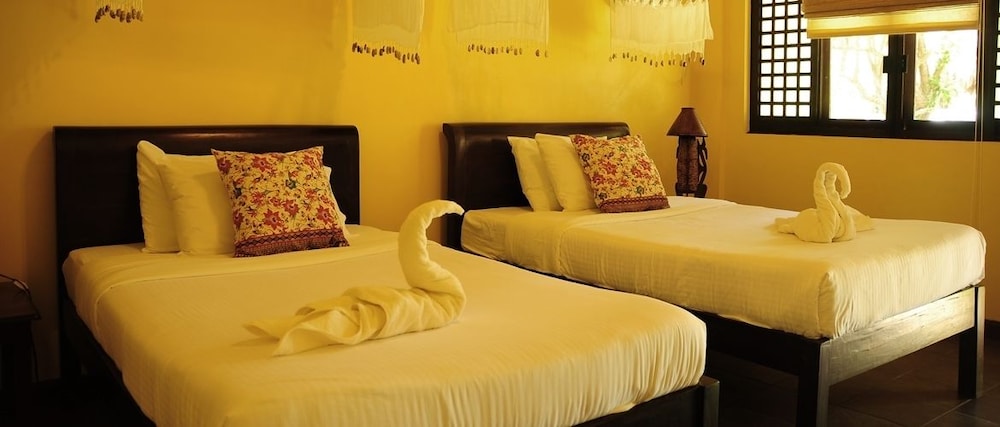 Nabulao Beach And Dive Resort 14/70