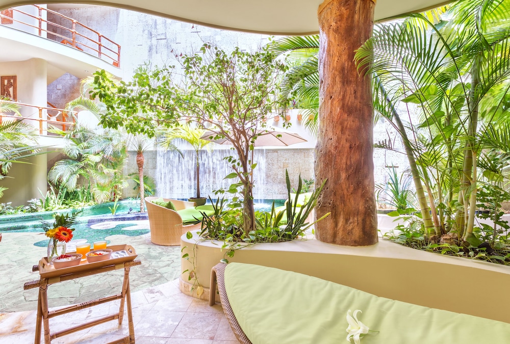 Maya Villa Condo Hotel Beach Club 27/49