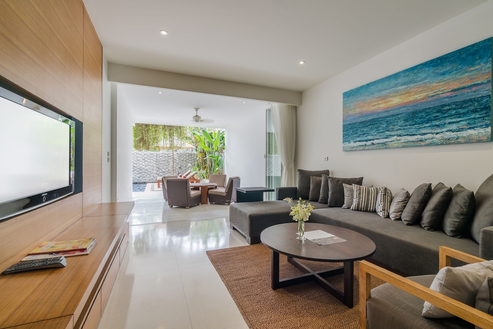 THE CHAVA RESORT 35/58