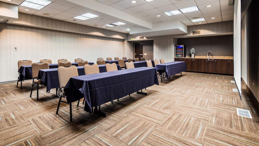 Best Western Plus Cotton Tree Inn 43/44