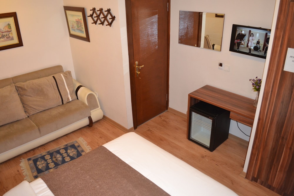 NEW FATIH HOTEL 25/27