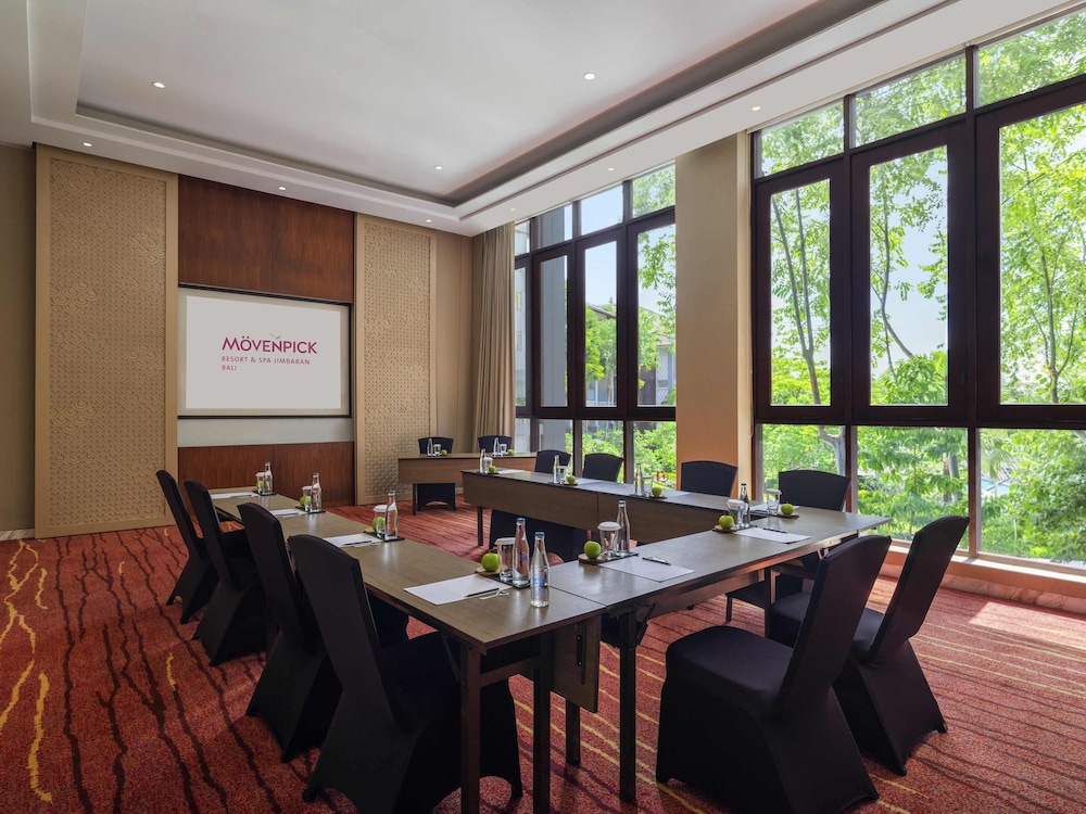 Movenpick Resort and Spa Jimbaran Bali 65/76