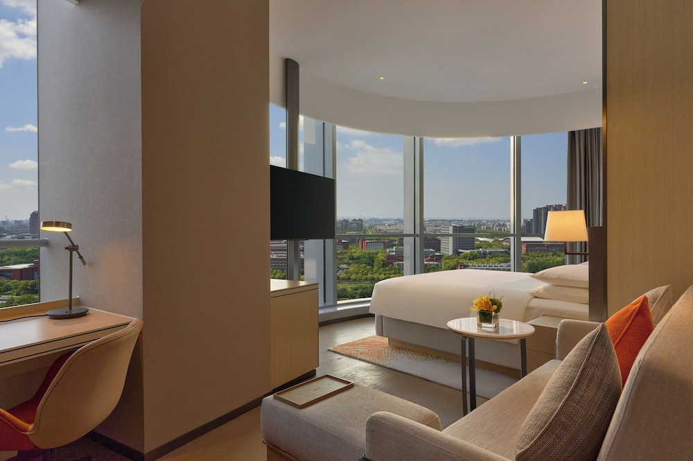 Hyatt Place Nantong, Xinghu City Plaza 17/23
