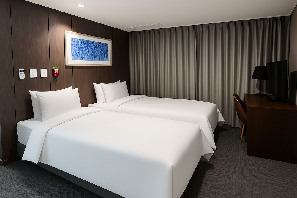 Raonstay in Perla Hotel 8/50