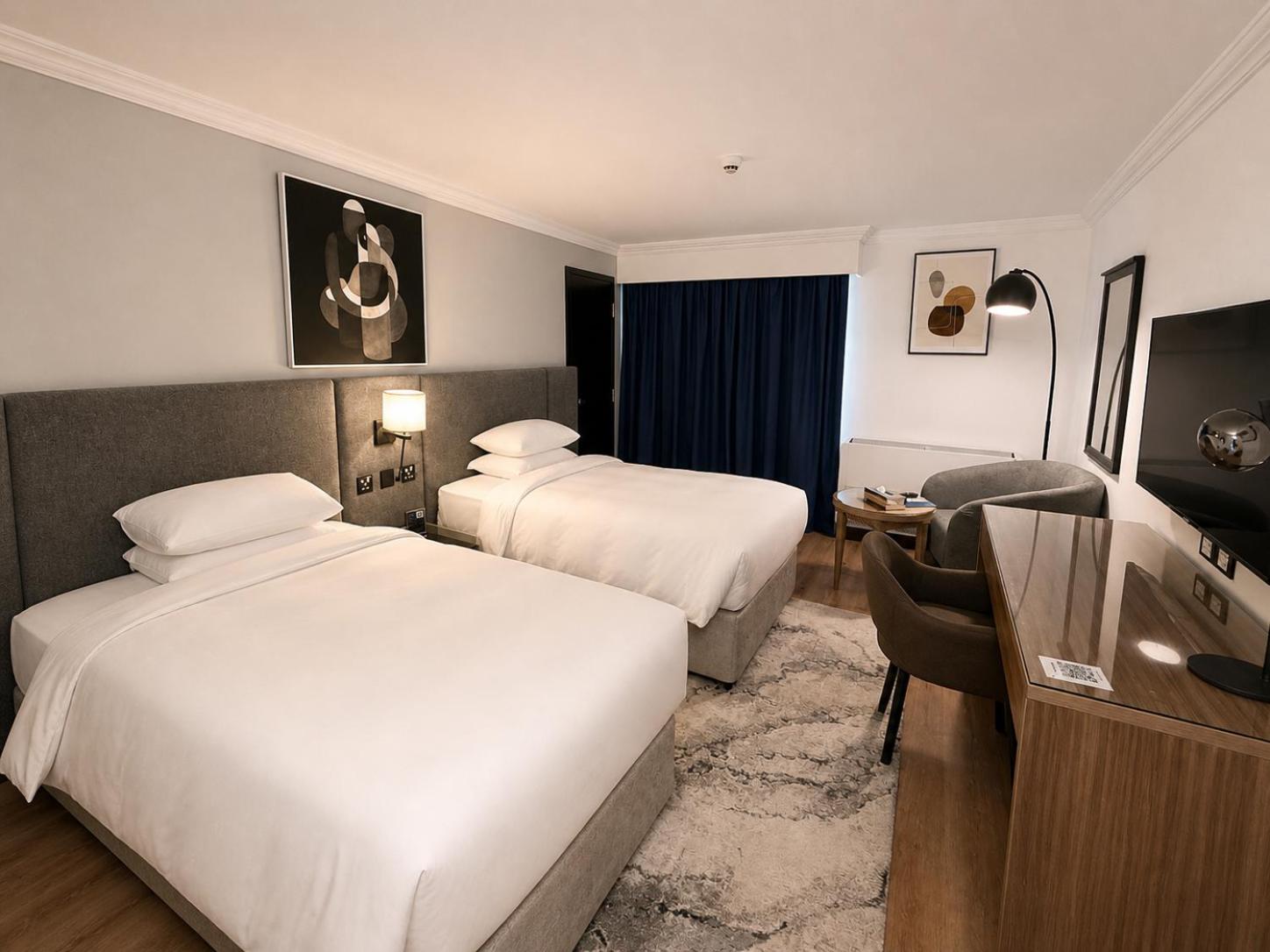 Superior, Twin Beds, Radisson Blu Hotel Yanbu 2/9