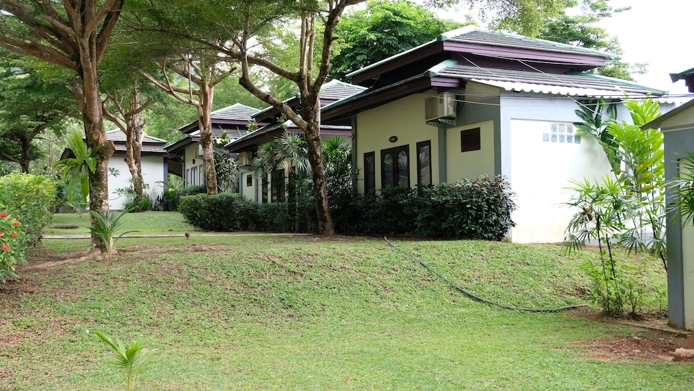 Khaolak Hillside Villa 9/19