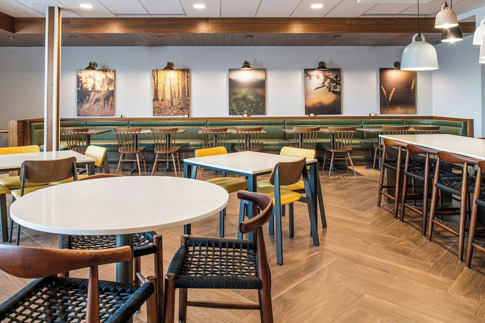 Fairfield Inn & Suites by Marriott Sacramento Winters 31/50