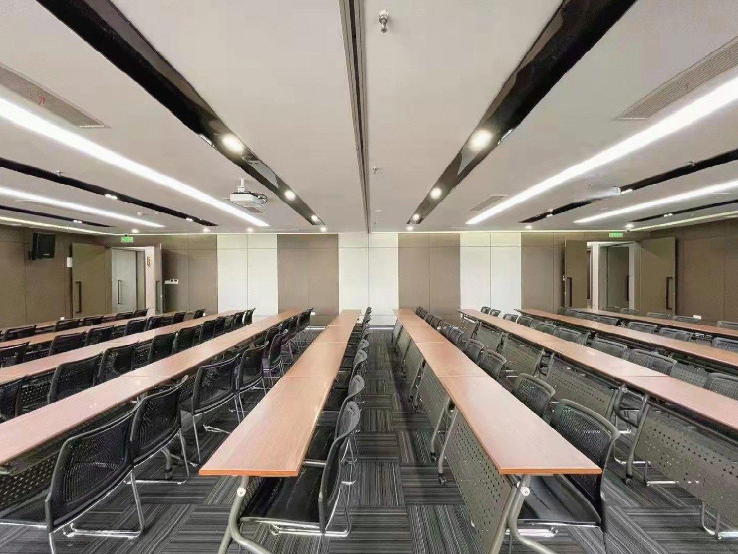 Atour Hotel Wuhan International Plaza Jiefang Avenue Tongji Medical College 33/38