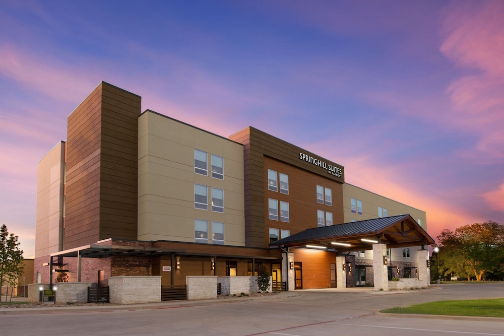 SpringHill Suites Lindale 1/29