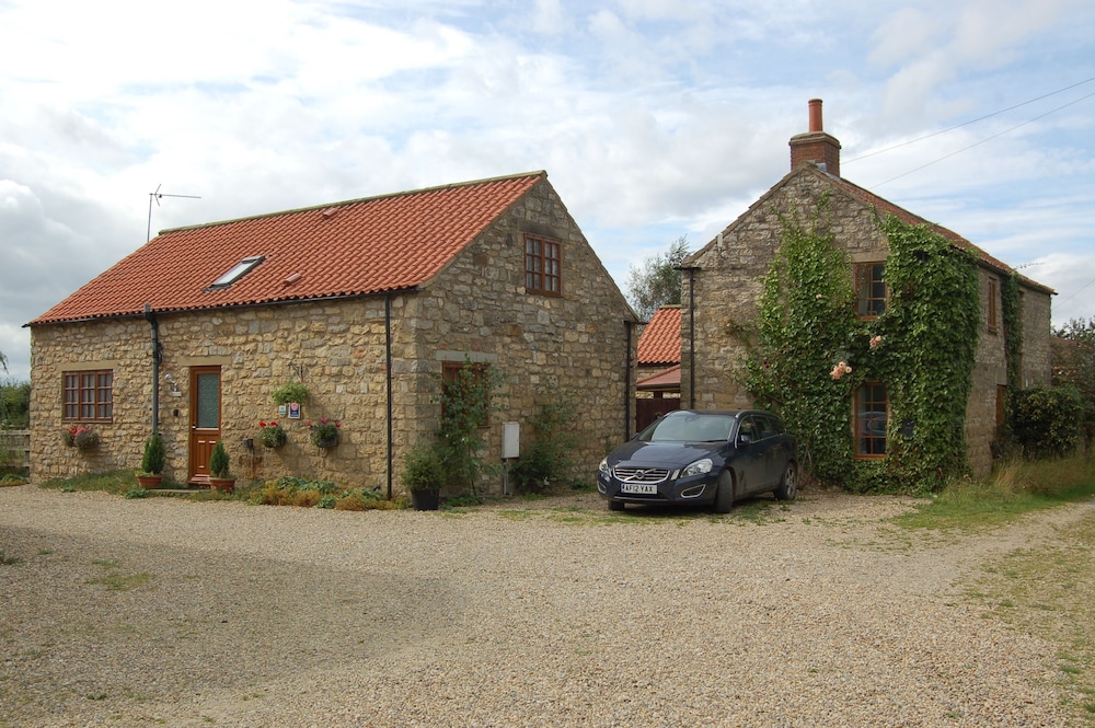 The Old Cart House 26/41