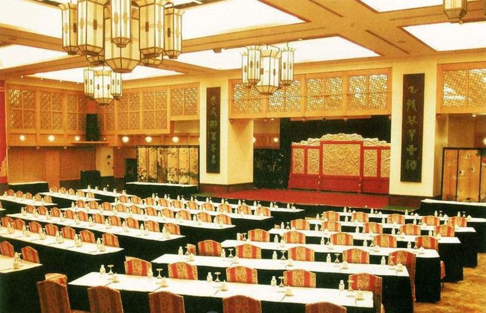 Mandarin Garden 4/51