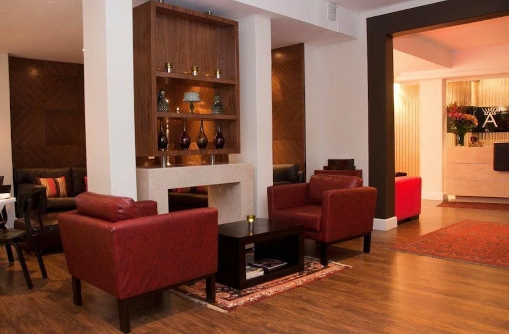 Ascot Boutique Hotel 38/55