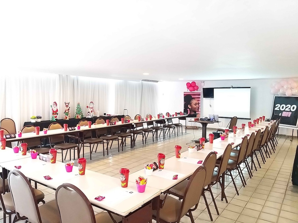 Hotel Costeiro 52/64