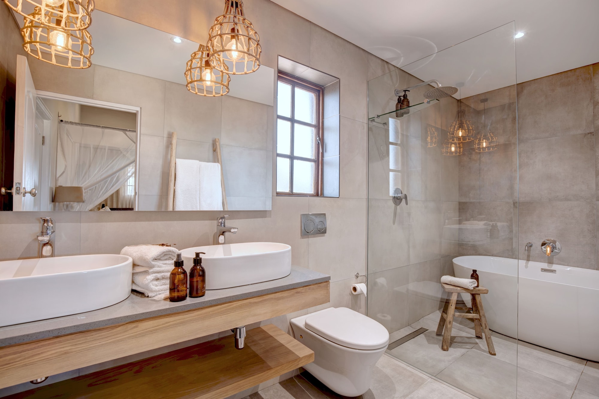 Family, Lodge, King Bed, 2 Sofa، Garden Route Game Lodge 4/7