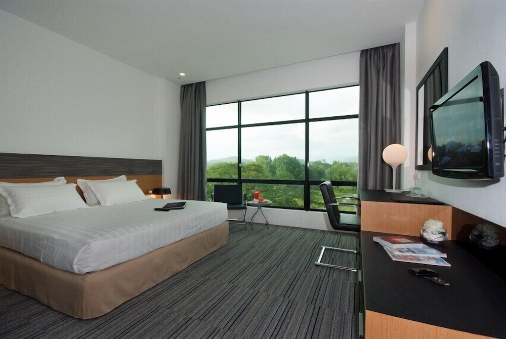 Flemington Hotel 16/43