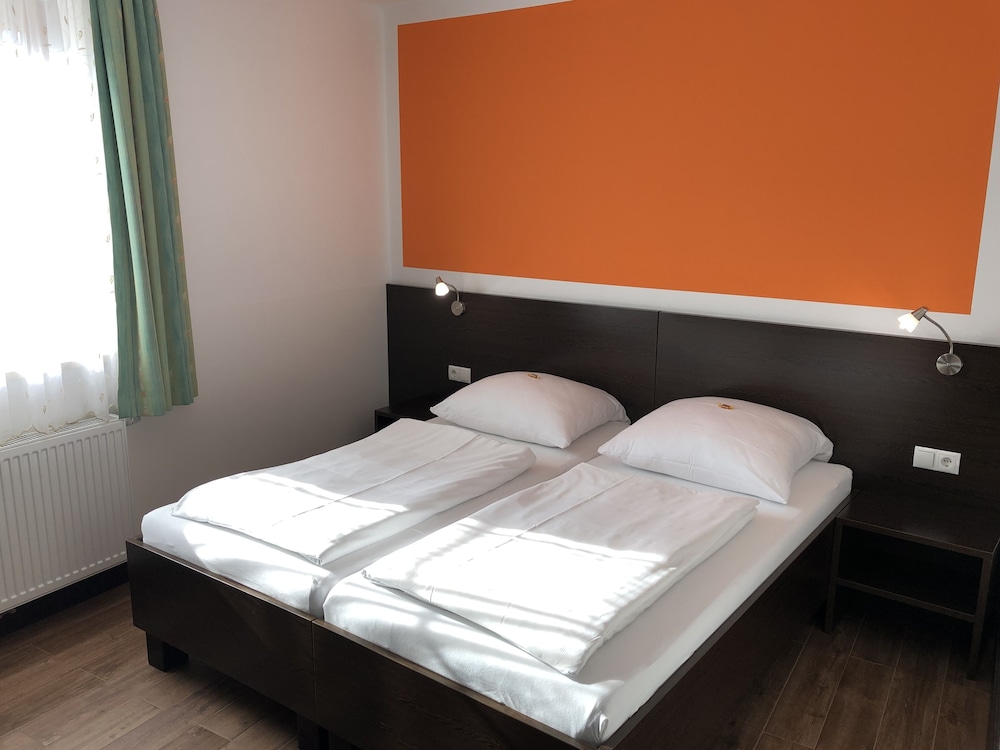 Hotel Konig 14/71