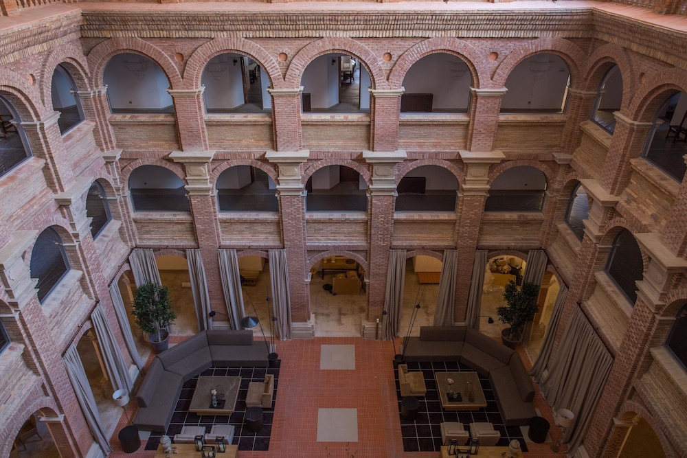 Parador de Lleida 4/50