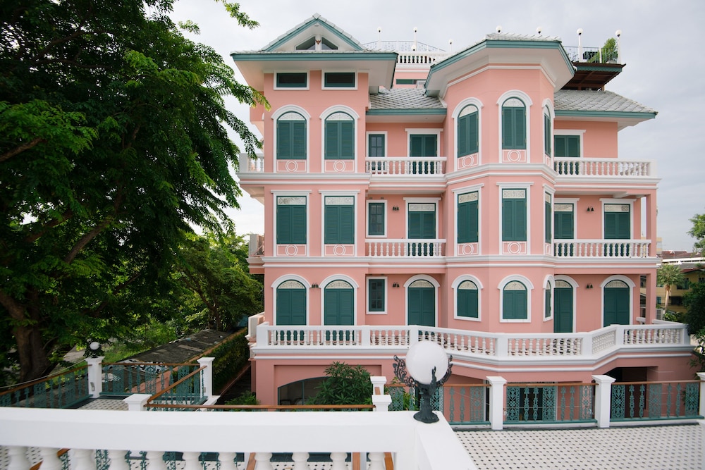 Hiranyakul House 3/50