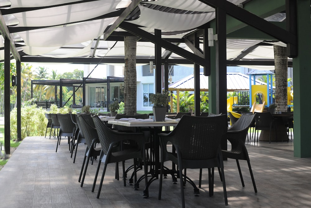 Blue Jacktar Hotel And Golf 73/89