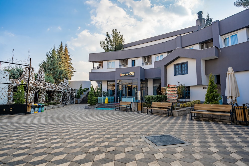 UGURLU THERMAL RESORT SPA & KAPLICA KUR MERKEZI 46/58