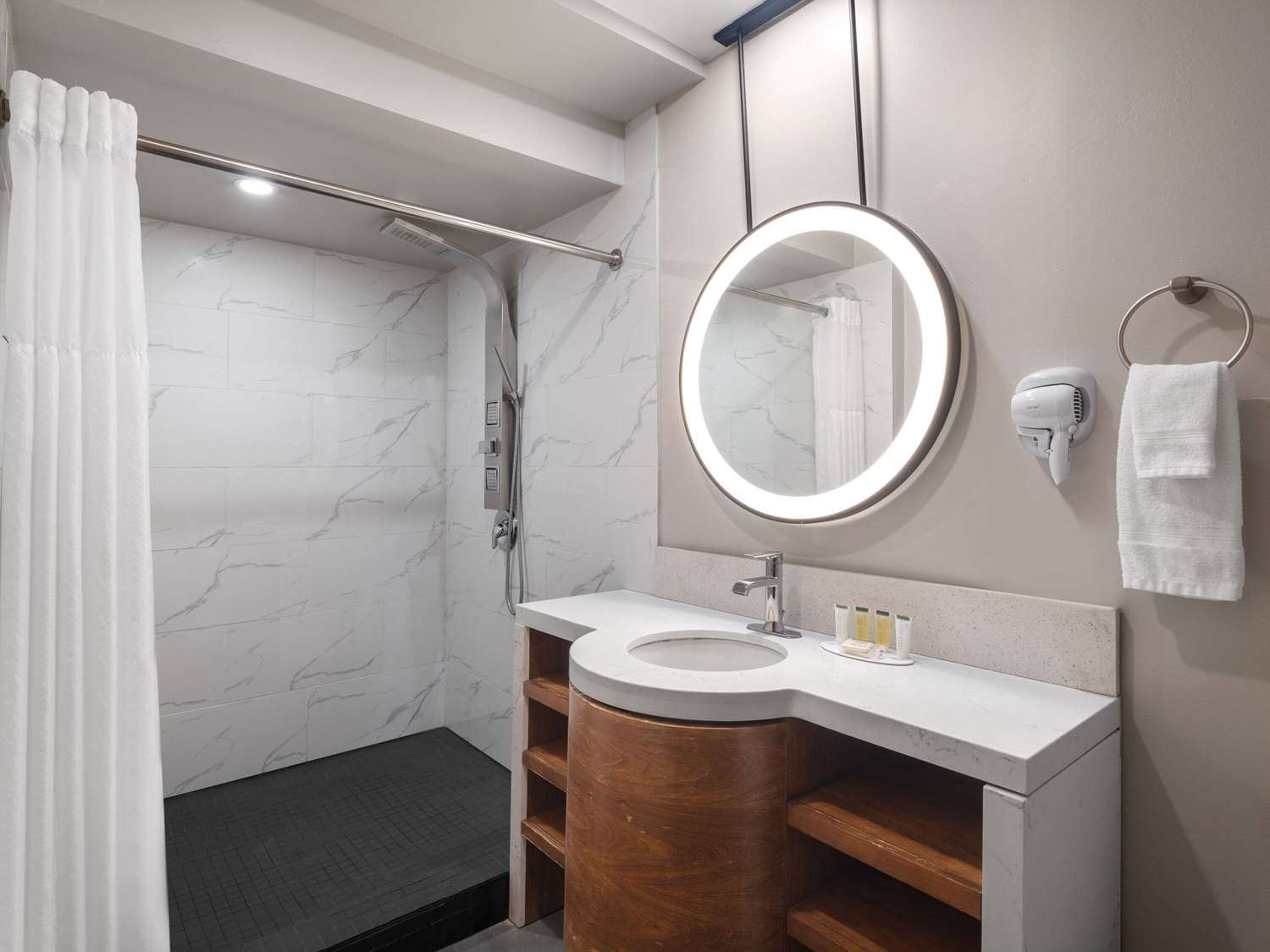 Days Inn by Wyndham Las Vegas Airport Near the Strip 21/21