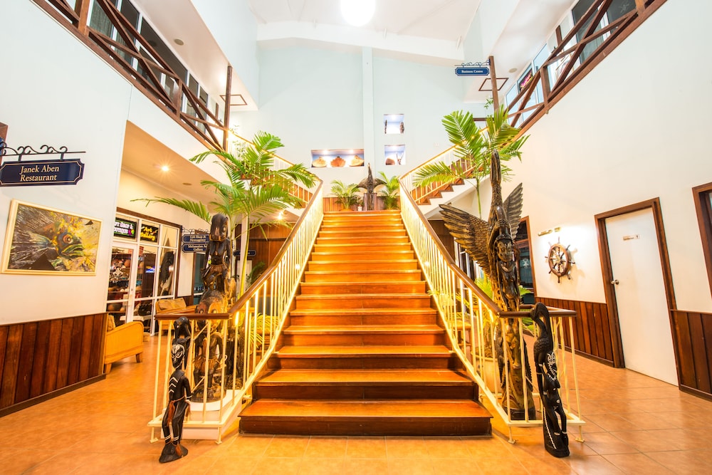 Madang Resort Hotel 23/50