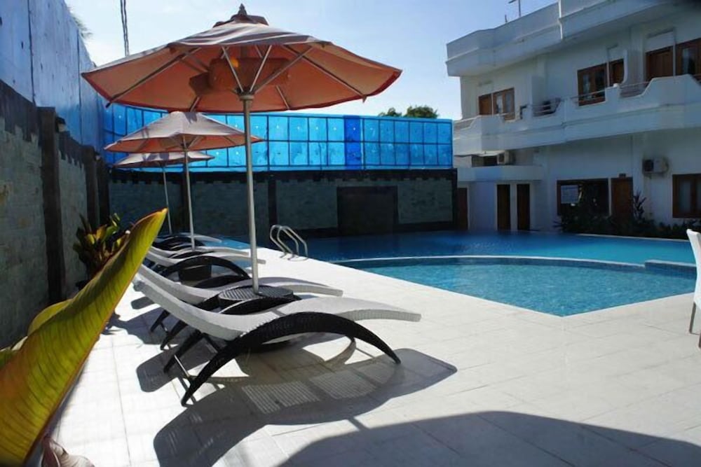 Sylvia Hotel Maumere 47/57