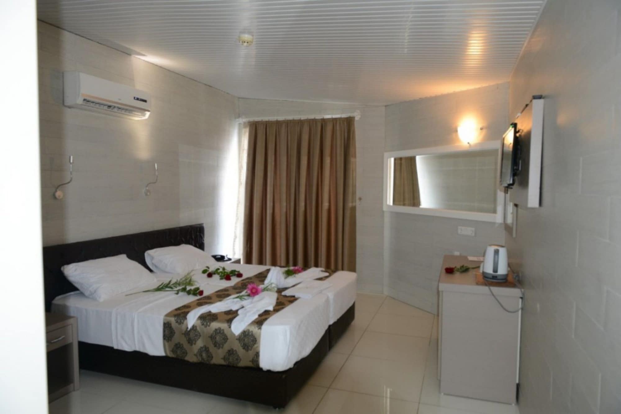 غرفة ديلوكس بسريرين منفصلين بإطلالة على المدينة بغرفة نوم واحدة، Cleopatra City Hotel 3/10