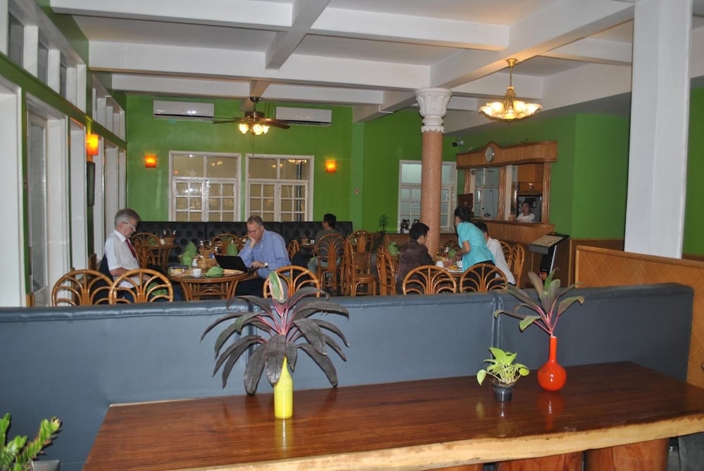 Smile Inn Hotel 44/62
