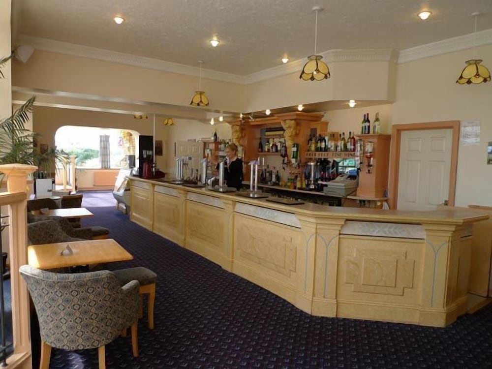 Ashburnham Hotel 4/50