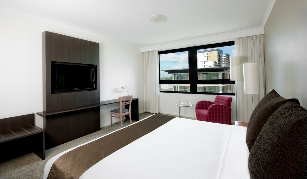 Mantra Parramatta 21/72