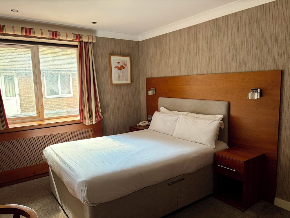 STANDARD, DOUBLE BED