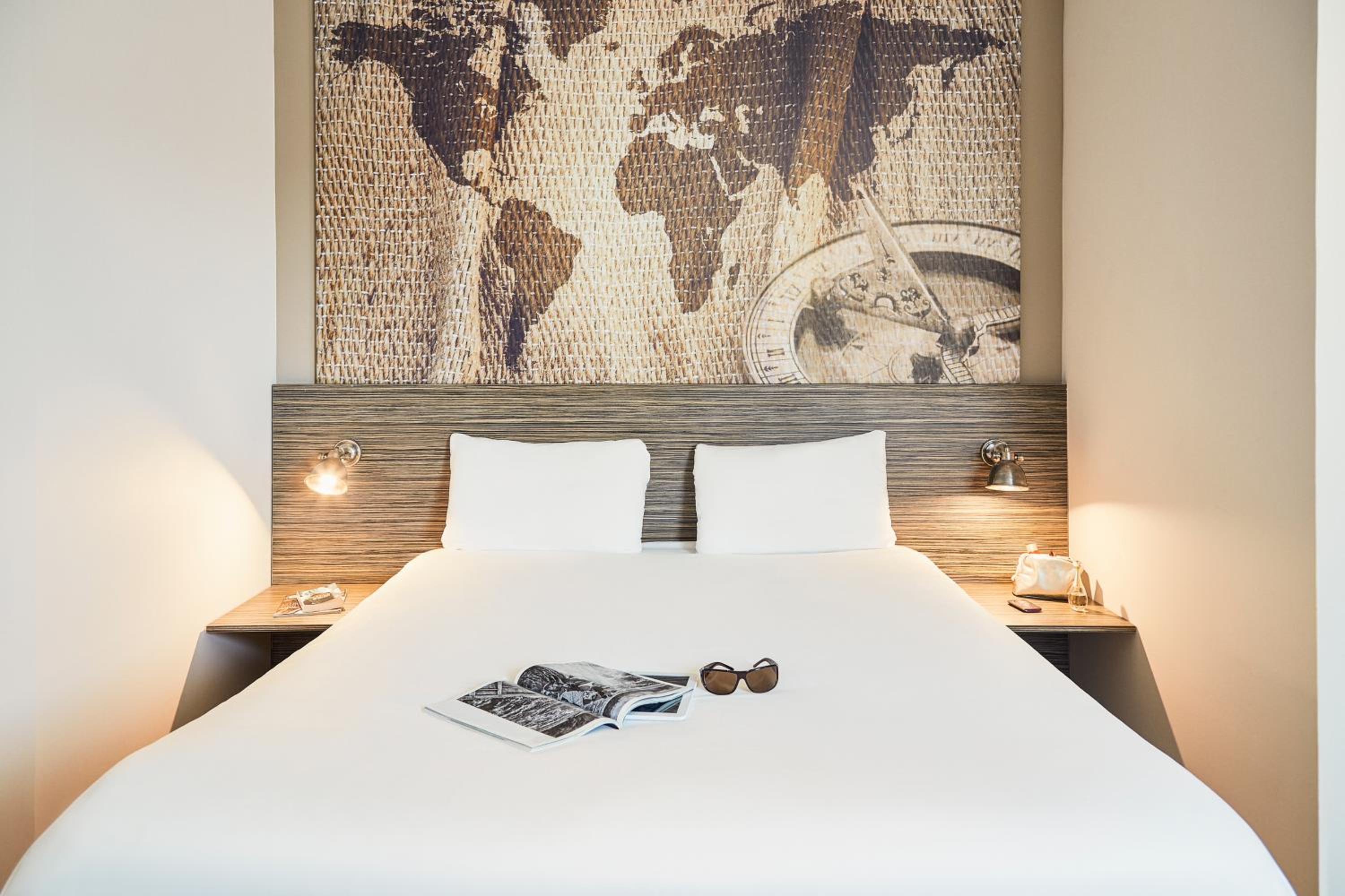 غرفة قياسية بسرير كينج، Ibis Styles Hyeres Rooftop & Spa 3/6