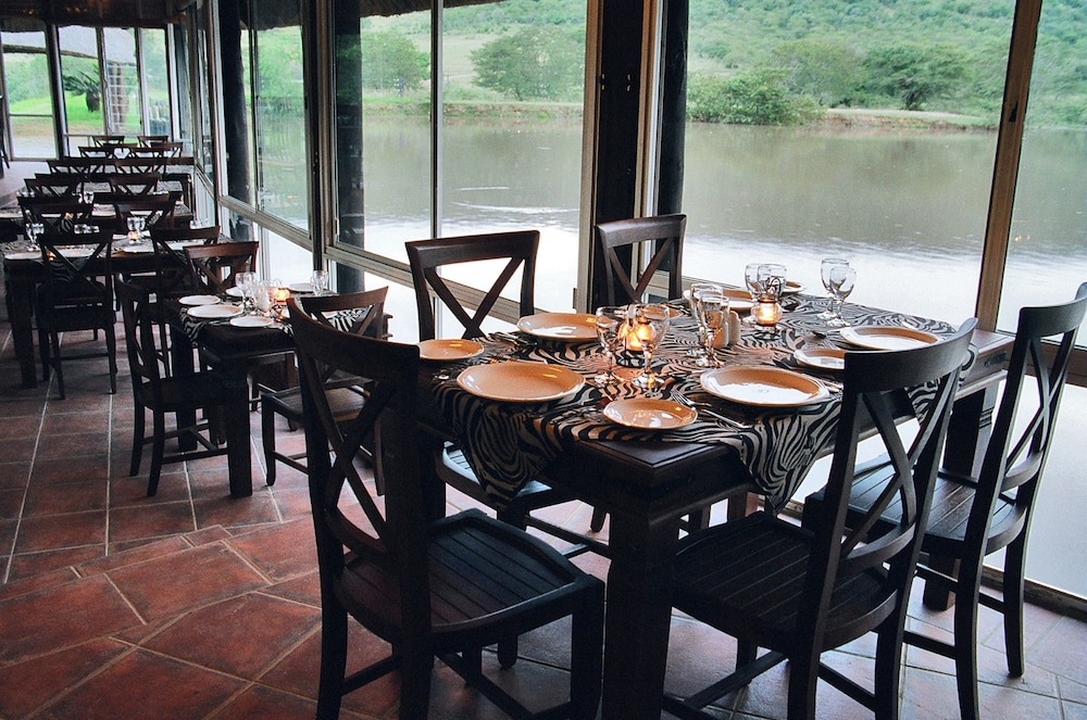 PREMIER RESORT MPONGO PRIVATE GAME RESERVE 34/50