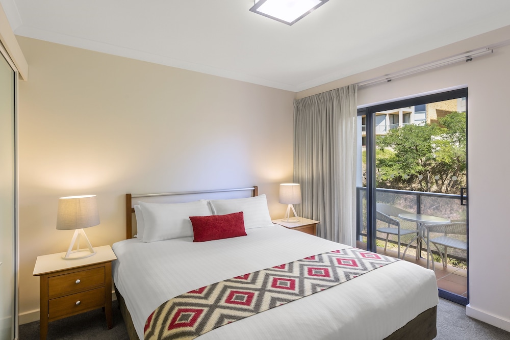 1 BEDROOM, APARTMENT