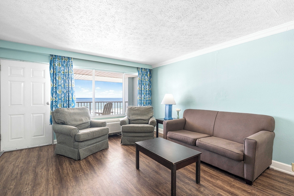 Boardwalk Beach Resort Hotel 36/65