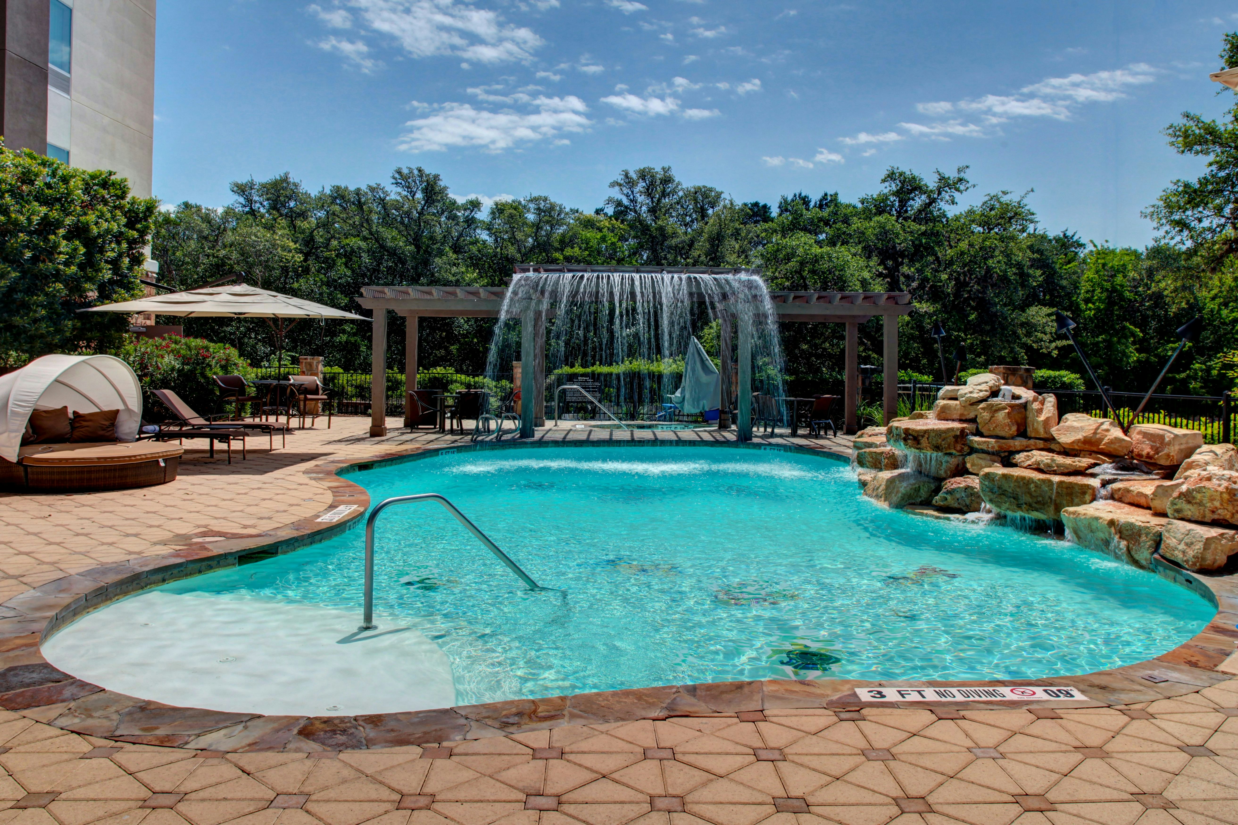 Hampton Inn Suites Boerne 63/63