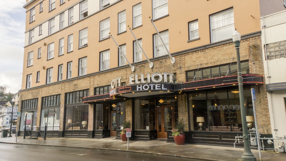 Hotel Elliott 7/77