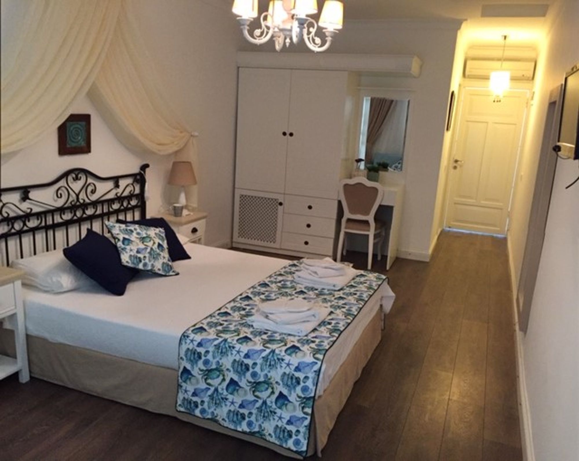 1 Bedroom, Superior