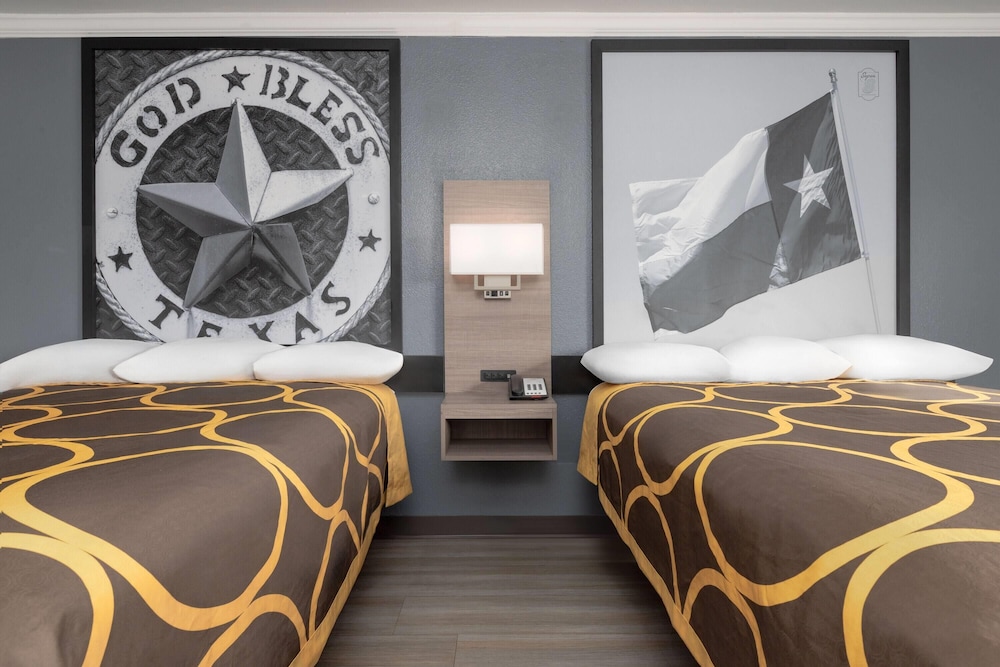 ROOM, 2 QUEEN BEDS