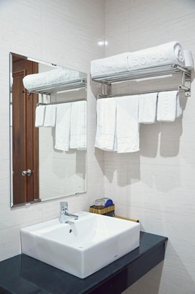 Doha Central Bliss Da Nang Hotel by Haviland 48/50
