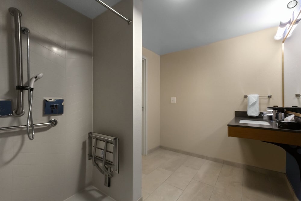 Fairfield Inn Suites Elizabeth City 41/43