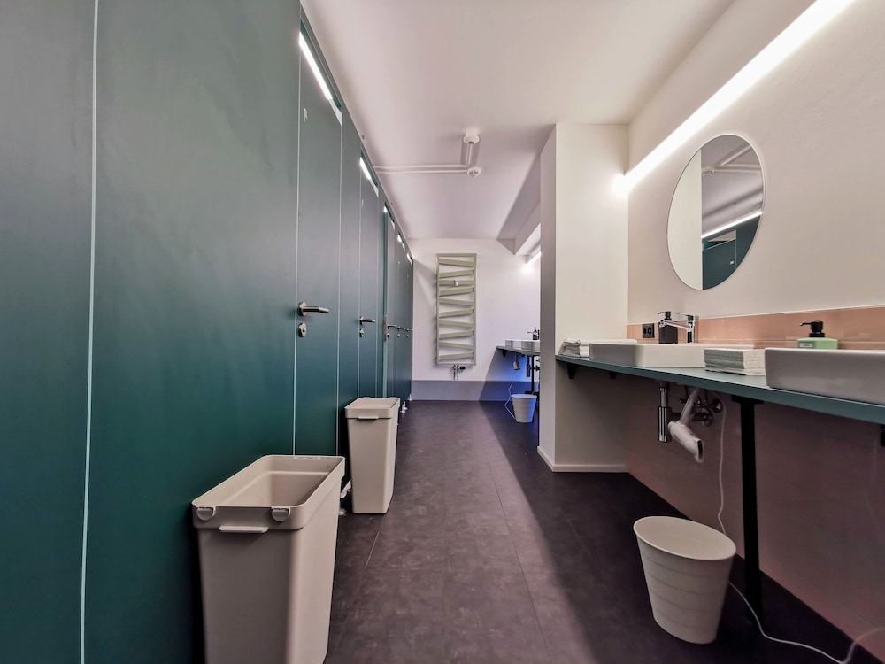 Green Marmot Capsule Hotel Zurich 26/29