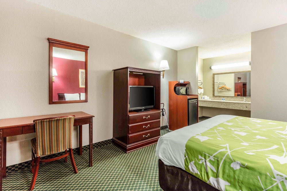 Rodeway Inn Prattville I-65 17/32