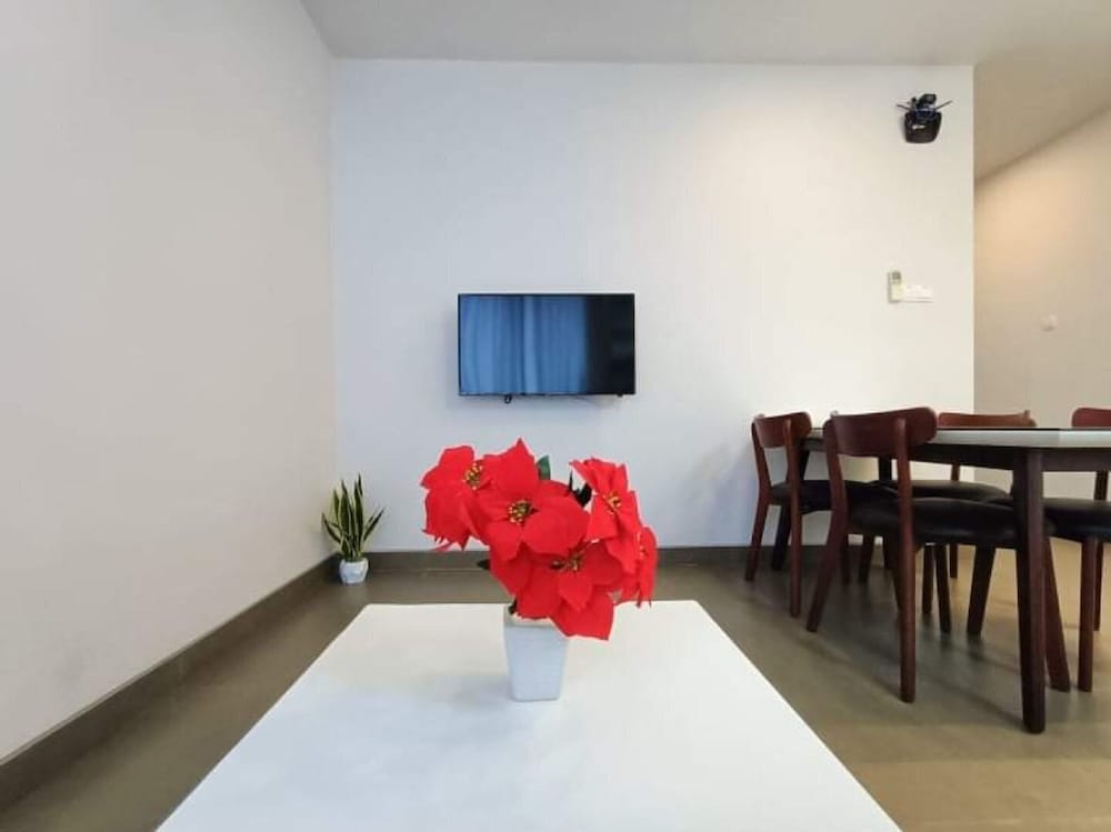 Glenwood Suites 29/49