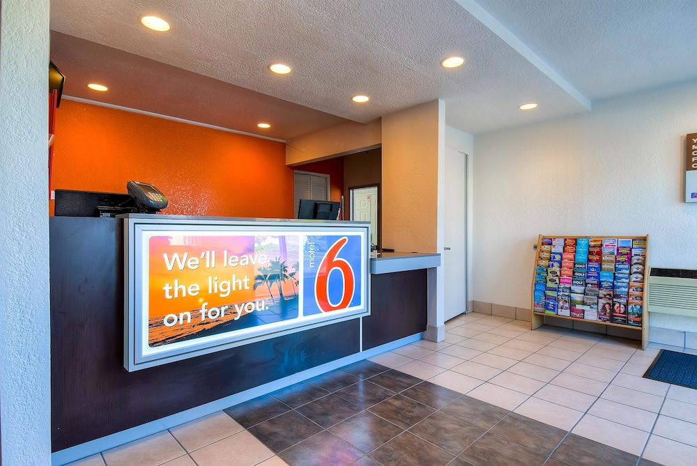 Motel6 Rowland Heights, CA - Los Angeles - Pomona 37/49