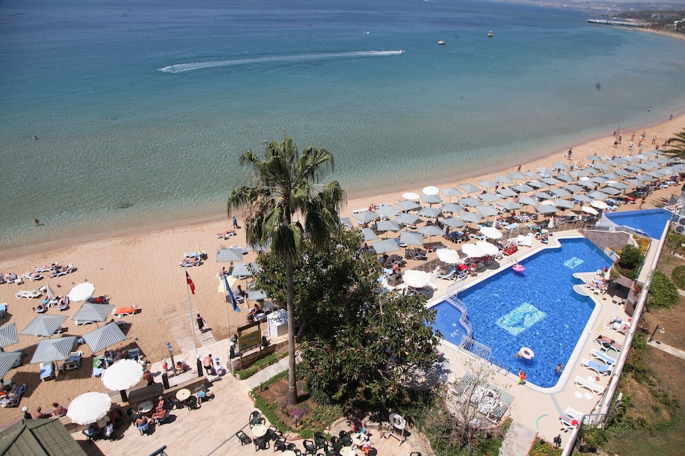 Aska Just In Beach Hotel 39/44